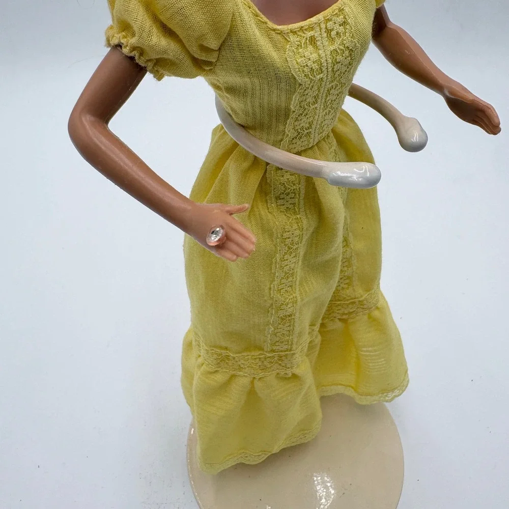 1981 Mattel Barbie Magic Curl Doll 3856 in Original Yellow Dress Vintage